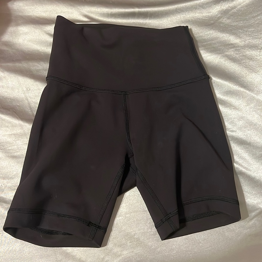 Lululemon Align biker shirts 6”